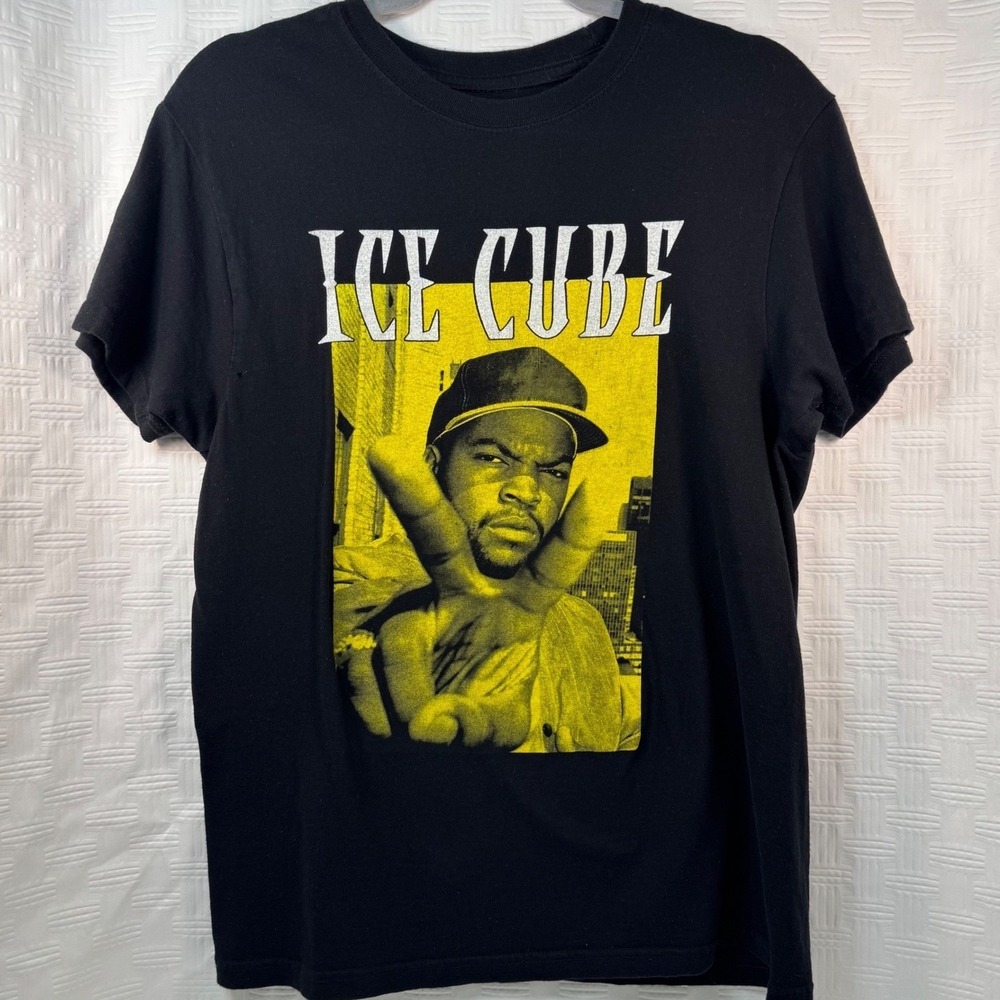 Ice Cube Graphic T-Shirt / Size Medium‎ / Sku 0198